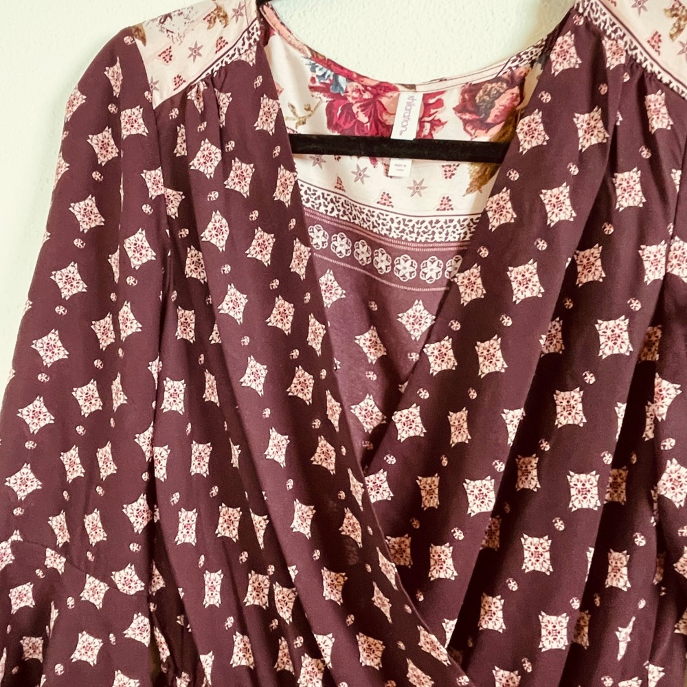 Xhilaration Chiffon Romper Floral and Geometric Shape Berry Color Size M - Picture 7 of 12